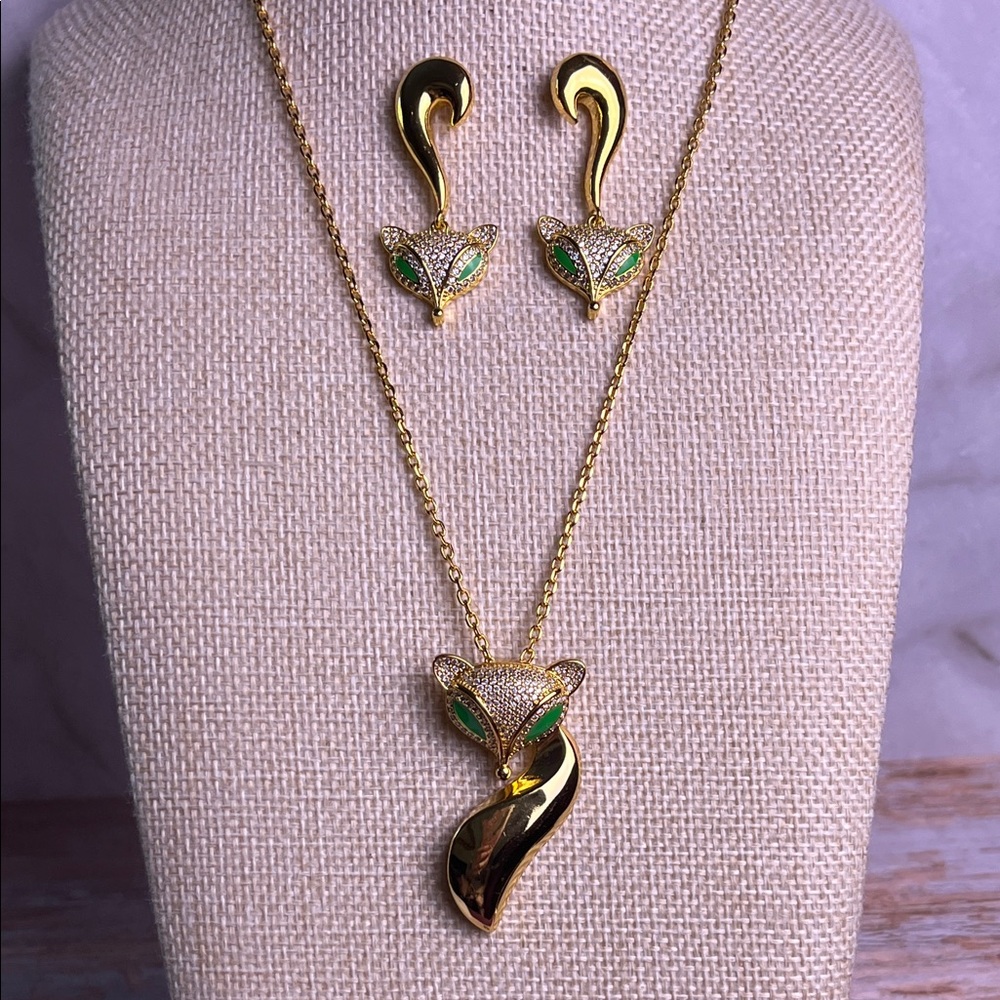 Elegant Gold Fox Jewelry Set with Rhinestones & Enamel Green Eyes